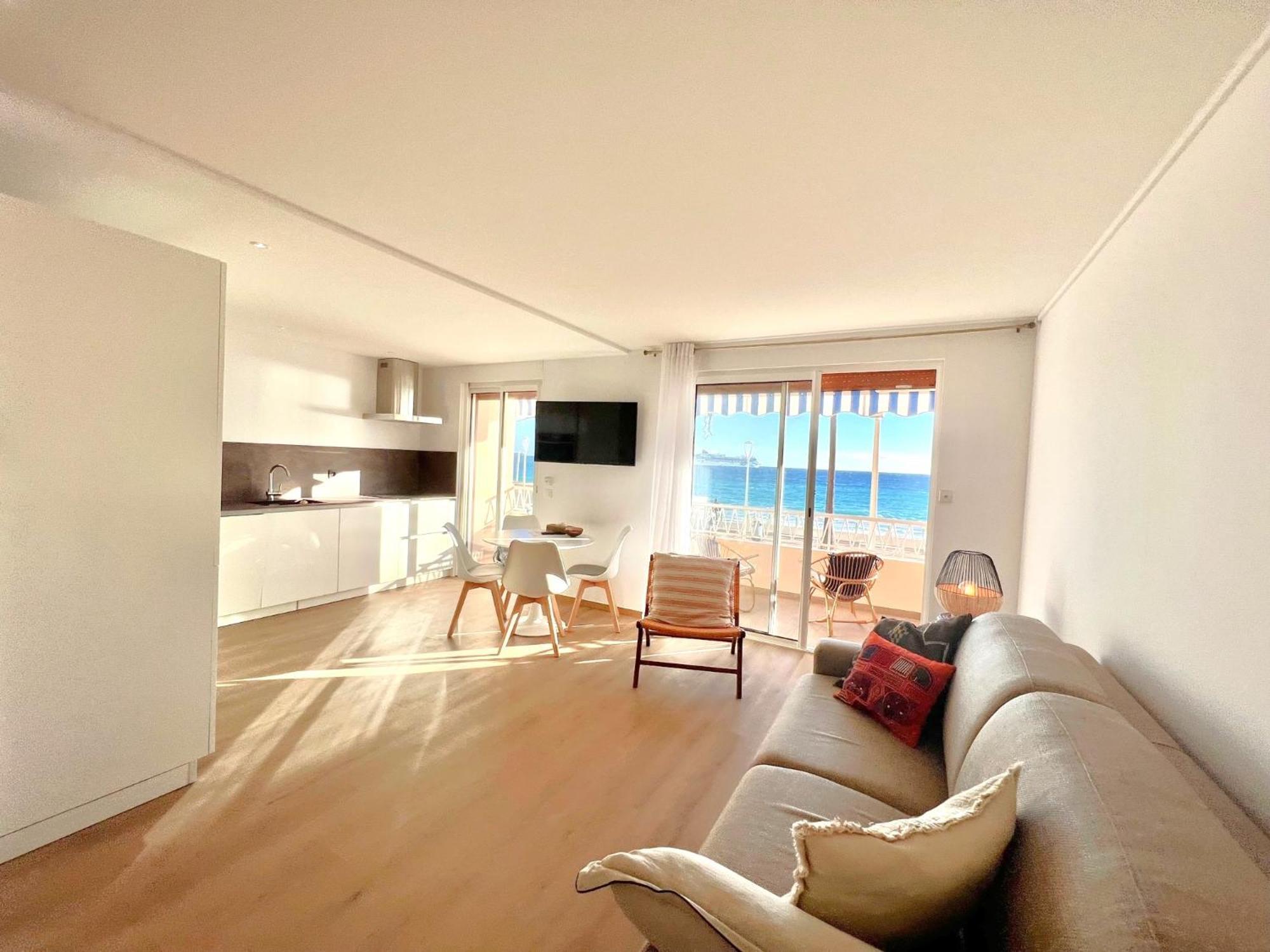 Appartement Marjolaine Luxury Sea View, By Welcome To